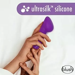 Noje B4 - Puria Silicone Rechargeable Vibrator for External, Clitoral Pleasure - 10 Vibrating Modes - Ultrasilk Smooth - Rumblet