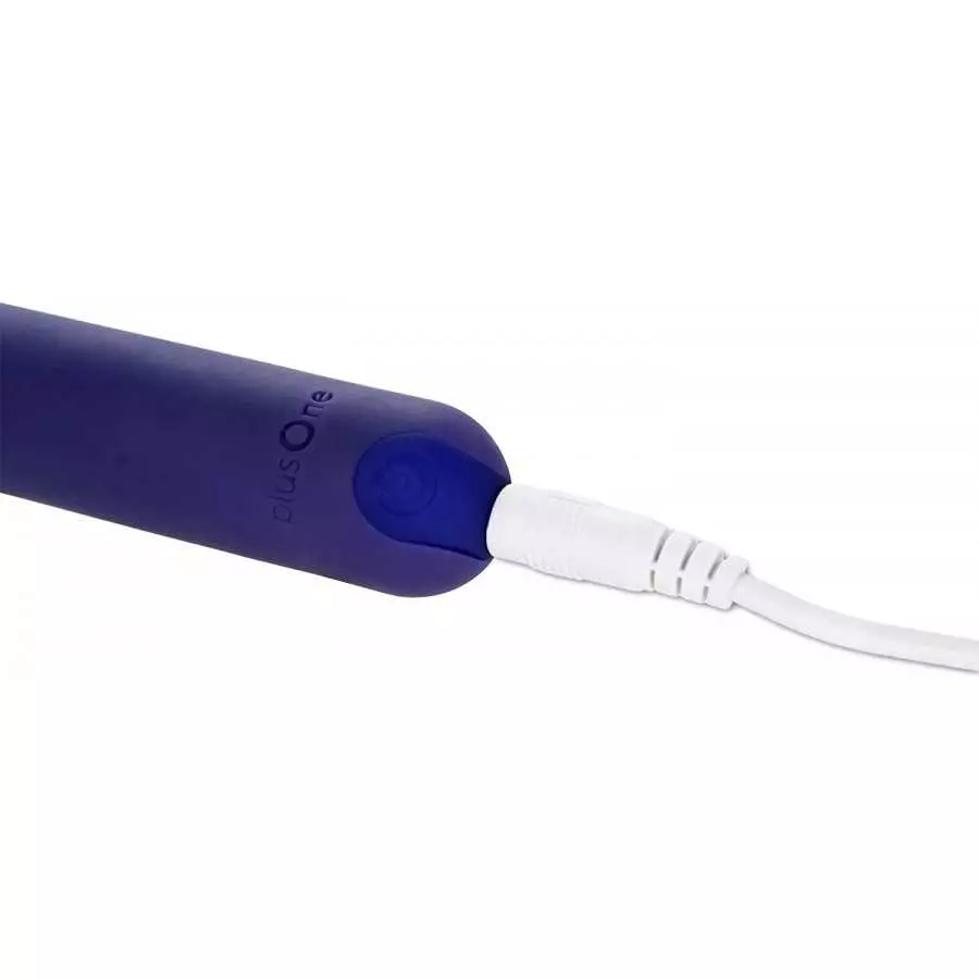 plusOne Bullet Vibrator for Women - Mini Vibrator Made of Body-Safe Silicone, Fully Waterproof, USB Rechargeable - Personal Mass